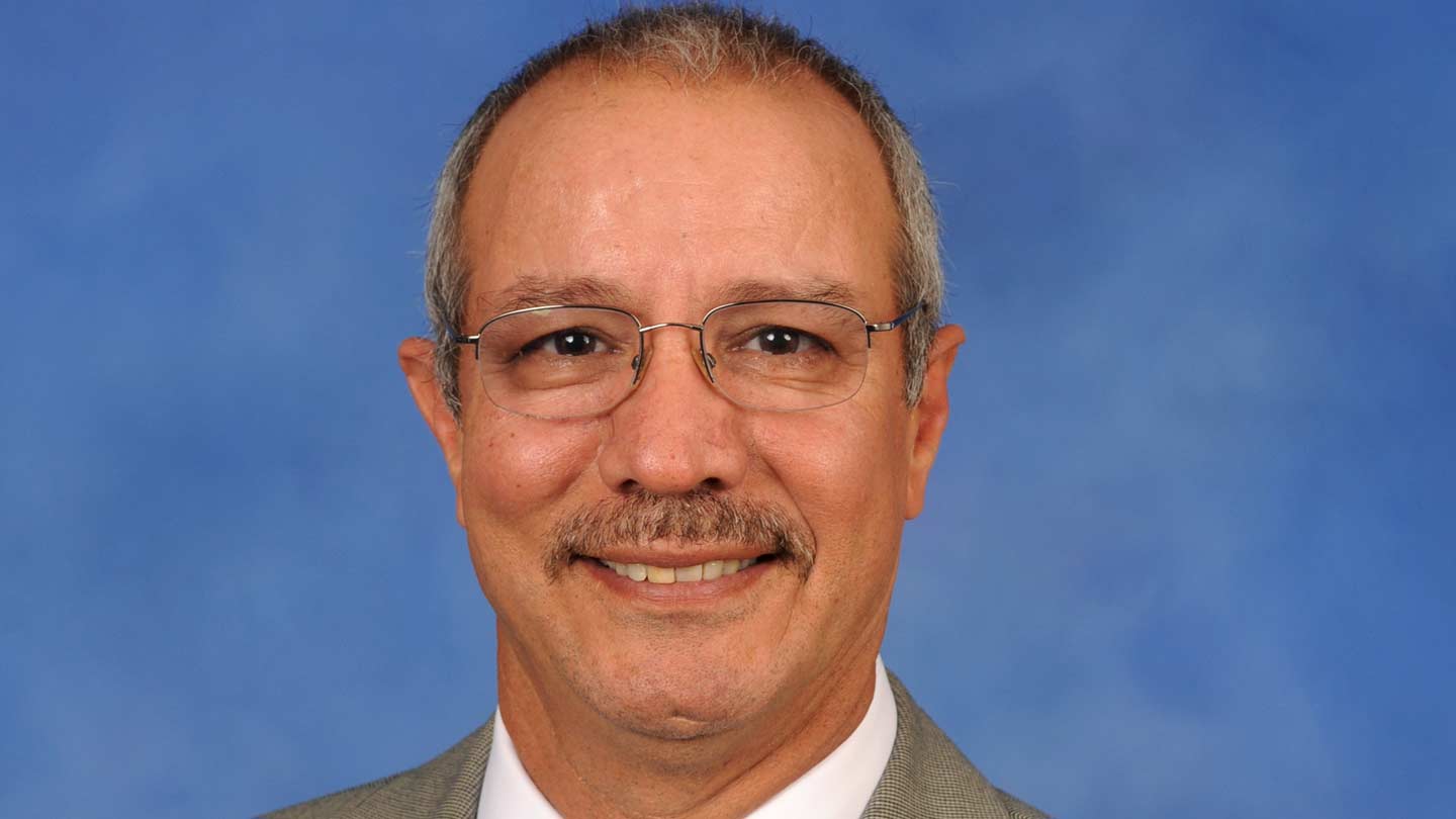 Dr. Reza Adhami