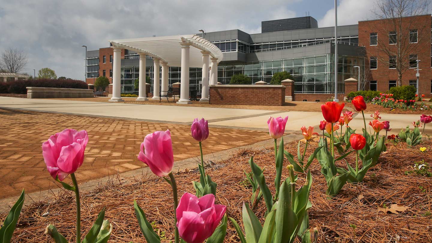 OLLI at UAH releases spring 2023 course guide and opens registration.