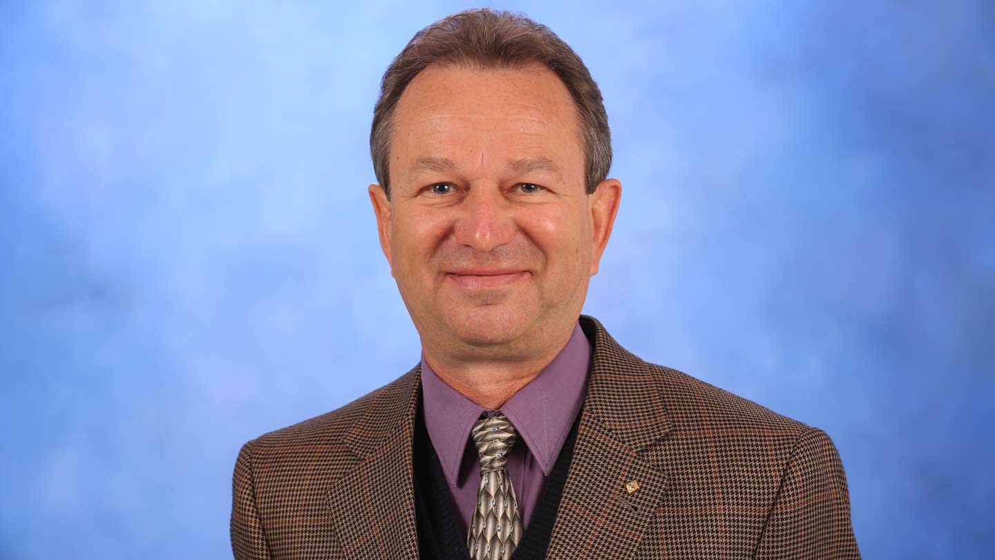 Dr. Vladimir Kolobov